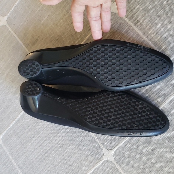 SALVATORE Ferragamo Nylon Pump Shoes Size 8.5 - Picture 12 of 13